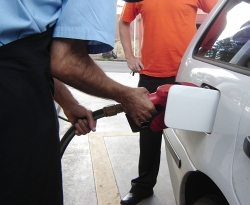 Bolsonaro prevê aumento do preço da gasolina no Brasil