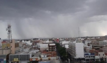 Inmet emite renova alerta de chuvas intensas em 85 cidades da Paraíba