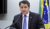 Governo não aprova reforma administrativa em 2020, diz líder Efraim Filho