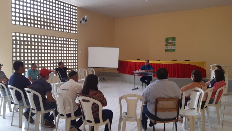 Prefeito Gervázio Gomes reúne secretários e equipe para implantar plano de contingência para o COVID-19