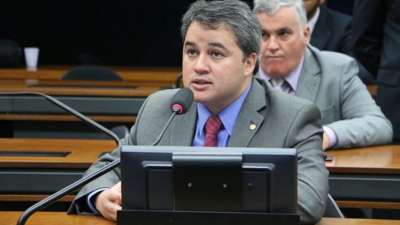 Câmara aprova projeto Efraim para assegurar que não haja queda na verba de estados e municípios