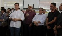 Jr. Araújo comemora obras da estrada de Santa Helena, vias urbanas de Sousa e acesso da Ciretran de Cajazeiras