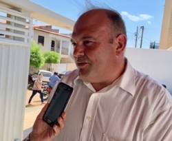 Marquinhos expõe gastos com locações de veículos na Prefeitura de Cajazeiras e diz: “Absurdo um gestor pagar quase R$ 3 milhões”
