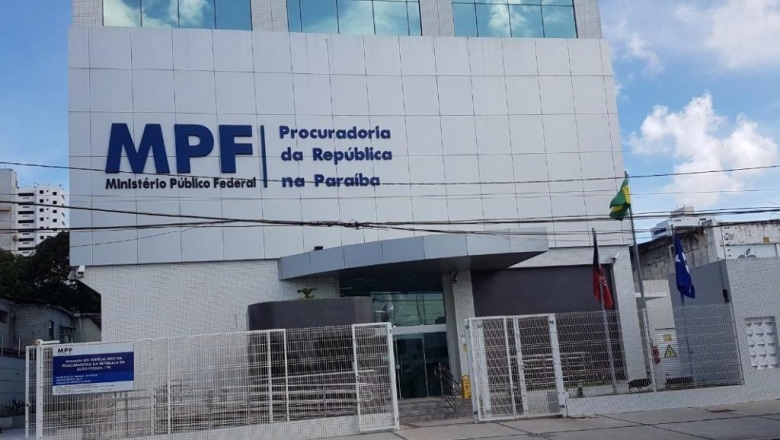 MPF e PF investigam possíveis contratos irregulares de locação de veículos na Prefeitura de Cajazeiras