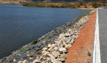 Governo conclui obras de manutenção de barragens em Uiraúna e Aguiar
