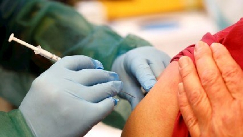 União Europeia comprará mais 100 milhões de doses de vacina Pfizer/BioNtech