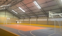 Com recursos próprios, Chico Mendes autoriza construção de novo ginásio em São José de Piranhas