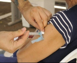 Vacina de Oxford tem eficácia de 76% após três semanas da 1ª dose