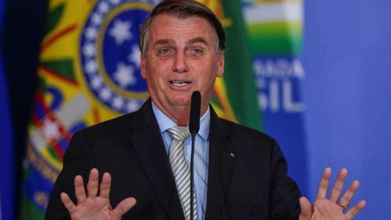 Bolsonaro compartilha vídeo de empresária contra lockdown em Brasília