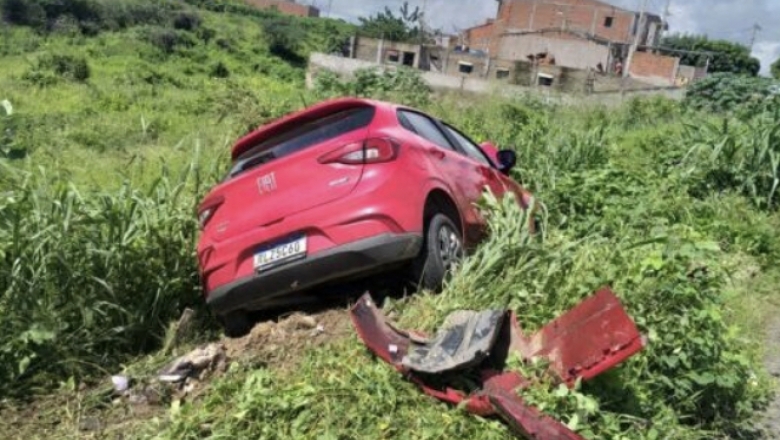 Itaporanga: acidente entre moto e carro mata três pessoas, entre elas uma criança de 5 anos 