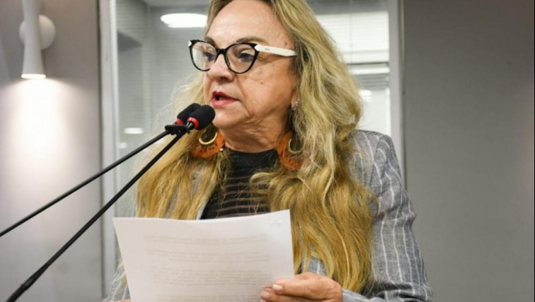 Drª Paula solicita reforço da SES e pede leitos para hospitais municipais que funcionam no Alto Sertão da PB