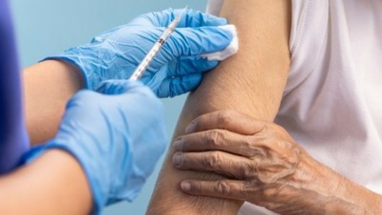 MPPB e MPF requisitam apuração de suposta não aplicação de vacina em idoso, na PB