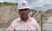 Vice-prefeito de Cajazeiras representa Zé Aldemir em visita as obras do Eixo Norte; assista vídeo