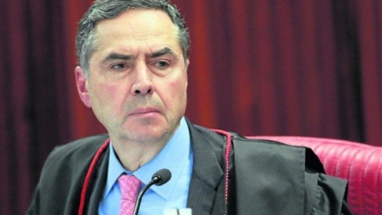 Judiciário refuta ameaças às eleições; Bolsonaro silencia