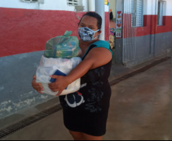 Kit escolar: prefeitura de Cajazeiras começa a distribuir nesta segunda mais de 40 toneladas de alimentos