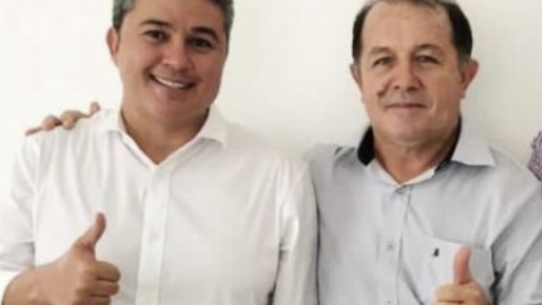Efraim Filho confirma liberação de R$ 300 mil para investimentos na saúde de Bonito de Santa Fé; prefeito exalta compromisso do deputado 