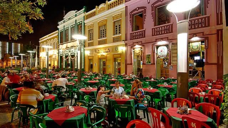 Novo decreto libera eventos de até 200 pessoas no Ceará e amplia horário dos restaurantes