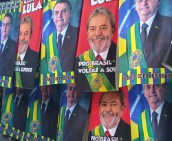 Ô Cajazeiras boa: criatividade e trabalho levam vendedor ambulante a colocar Lula e Bolsonaro lado a lado