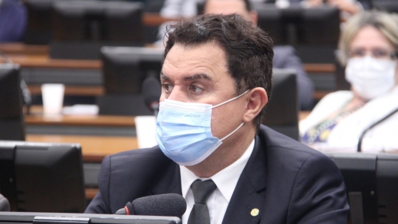Wilson Santiago requer urgência para votação de projeto que propõe prorrogação de auxílio emergencial de R$ 550