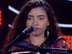 Paraibana de Cajazeiras canta no The Voice e Michel Teló escolhe a artista para seu time