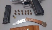 Polícia prende dupla por porte ilegal de arma na cidade de Patos