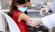 Pfizer: crianças que receberam vacina de adulto devem ser monitoradas em Lucena