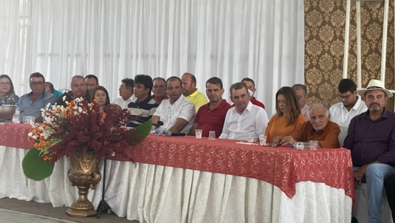 Prefeito Chico Mendes se despede do cargo, projeta campanha dura, mas acredita em vitória