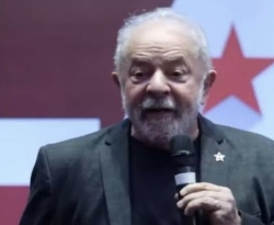 Lula volta a falar em regulação da mídia e cita licitação em transmissões de eventos