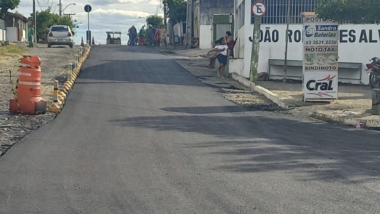 Em Cajazeiras: obras de pavimentação asfáltica contemplam bairro São Francisco, na zona sul da cidade