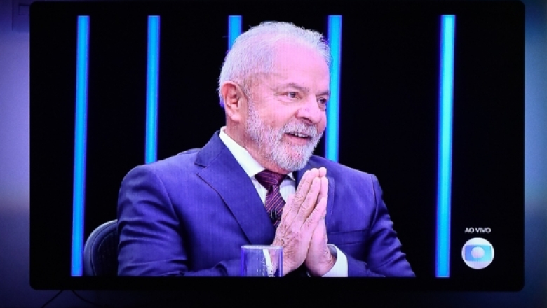 Lula admite corrupção na Petrobras no JN, mas diz que Lava Jato ‘ultrapassou limite da investigação’