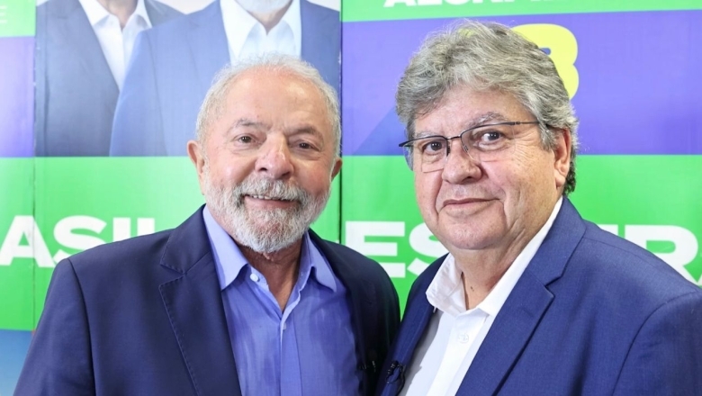 Lula manifesta apoio a João Azevêdo e pede à Paraíba vitória do governador neste segundo turno