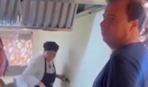  Rodrigo Maia é hostilizado em restaurante de resort; veja vídeo