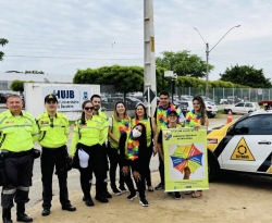 SCTrans e HUJB promovem ação educativa no trânsito para alertar sobre os perigos durante o carnaval 