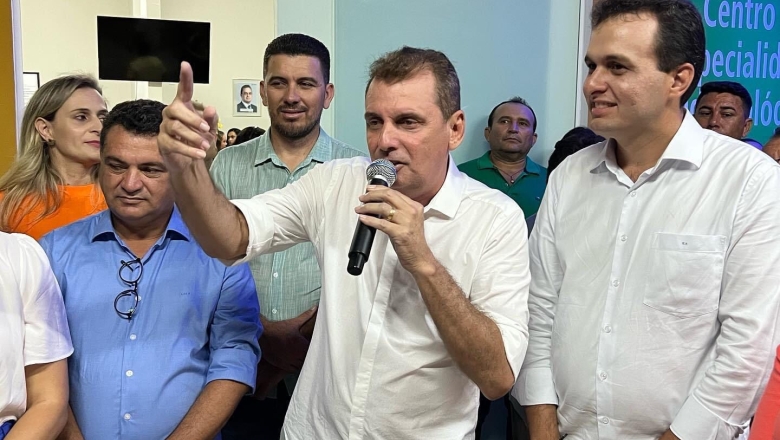 ‘Vou pedir ao governador a celebração de convênio para a manutenção da UPAEM de Triunfo’, diz Chico Mendes 