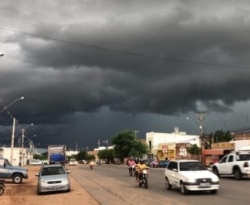 Inmet prorroga alerta de chuvas para 43 municípios do Sertão; aviso é válido até as 10h desta terça-feira