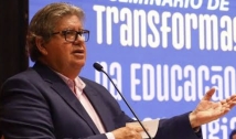 João Azevêdo entrega mais de R$ 170 milhões em equipamentos para escolas e notebooks para professores 