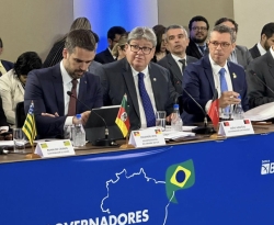 João Azevêdo discute reforma tributária e pagamento do piso da enfermagem em reunião com demais governadores