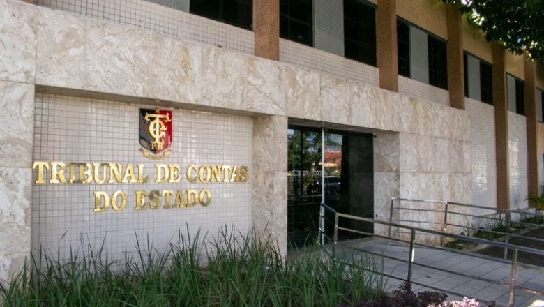 TCE multa prefeitura de Poço de José de Moura e mais 8 por esconderem informações públicas