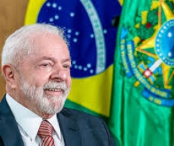 Lula: "Estamos preparando aumento de salário para todas as carreiras"