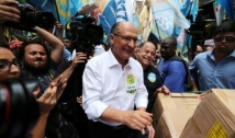 Geraldo Alckmin diz que Fernando Haddad poupa Bolsonaro