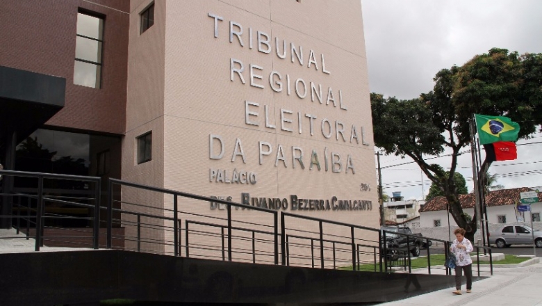 TRE intima Maranhão e Rama por irregularidades em registros