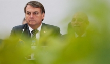 Bolsonaro ameaça vetar fundo eleitoral aprovado pelo Congresso