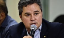 Efraim destaca boa relação entre João Azevêdo e Bolsonaro e lembra: "Pertinho também do apoio a Rodrigo Maia"
