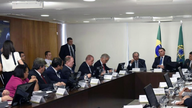 João Azevêdo discute MP 868 e ações para Educação com presidente Jair Bolsonaro