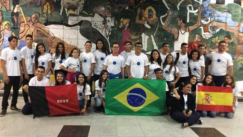 Governo recepciona alunos participantes do Gira Mundo 2018 nesta quinta-feira