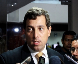 Gervásio Maia é considerado o pivô e maior incentivador do racha dentro do PSB - Por Gilberto Lira