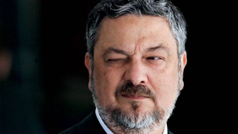 Palocci diz que filho de Lula recebeu propina de montadoras