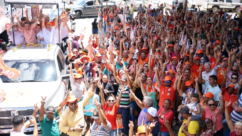 Chico Mendes vibra com votação de seus candidatos e diz: "Temos o cheiro do povo piranhense"