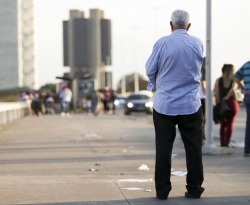 Expectativa de vida no Brasil sobe para 76,3 anos