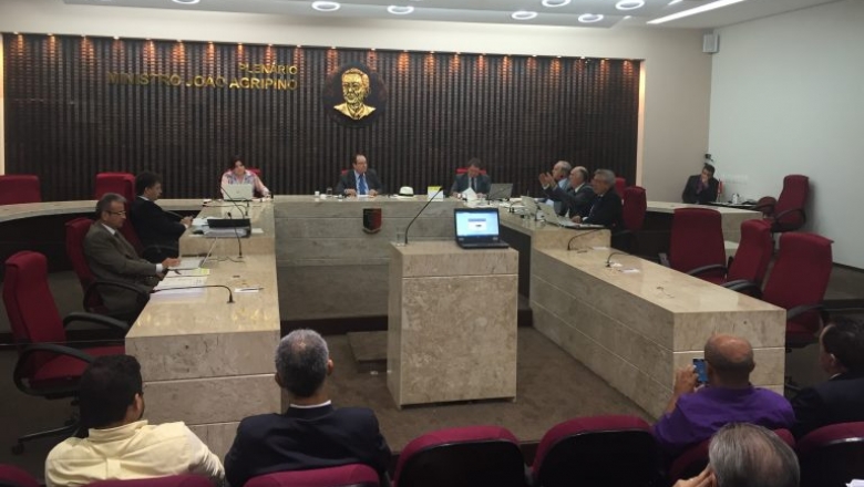 TCE aprecia recurso de ex-prefeitos e julga as contas de oito municípios na sessão desta 4ª feira